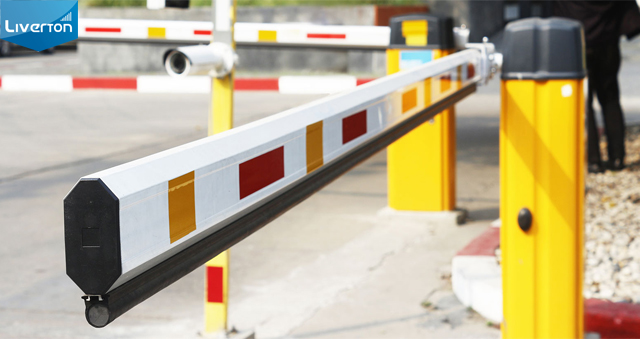 BOOM BARRIERS